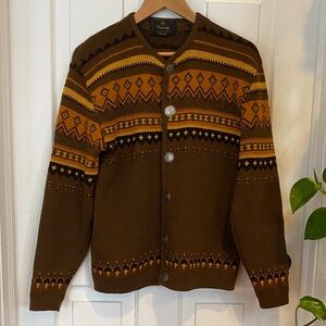 Vintage Virgin Wool Norvyk ski Cardigan sweater Fairtrade aisle apres ski brown